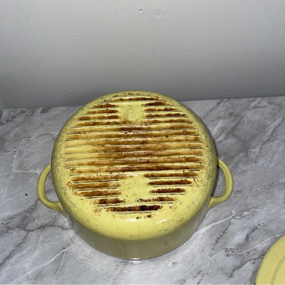 Le Creuset France Dutch Oven B 2 Quart Yellow Enamel Cast Iron Round Vintage 50s - Picture 4 of 5
